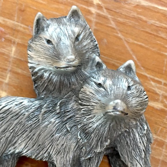 Vintage Pewter Wolf Brooch - Picture 4 of 6
